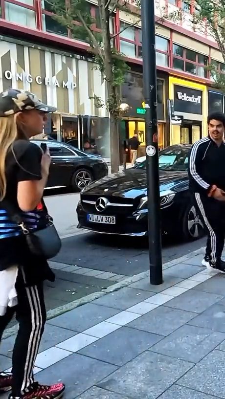vid 4 1780893579 569 — video thumbnail