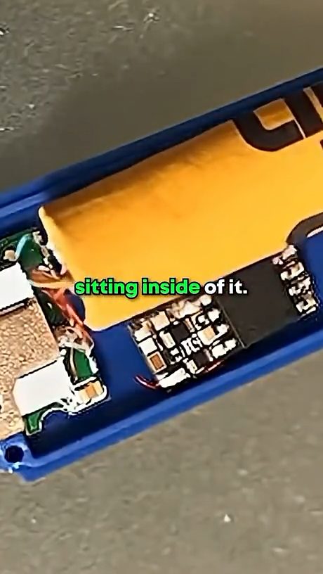 vid 4 1780893769 770 — video thumbnail