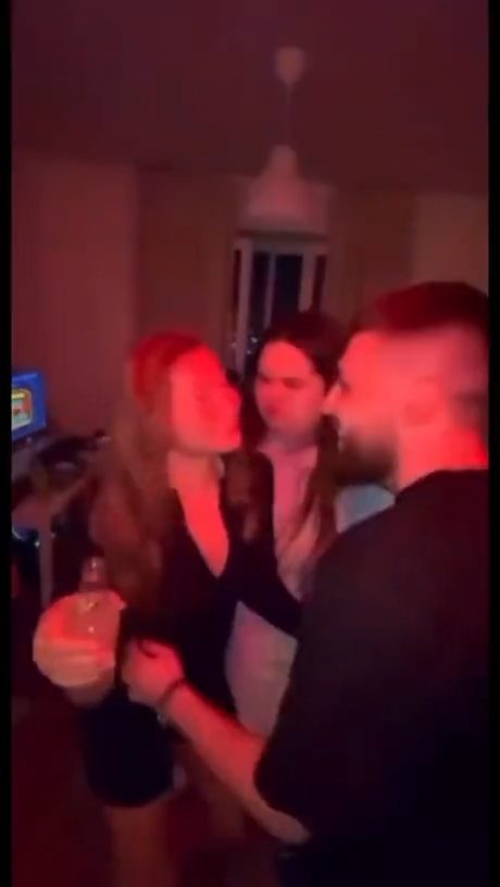 vid 4 1773004679 928 — video thumbnail
