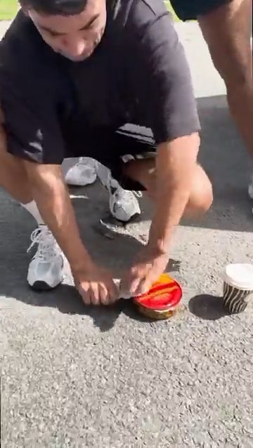 vid 2 1787175120 395 — video thumbnail